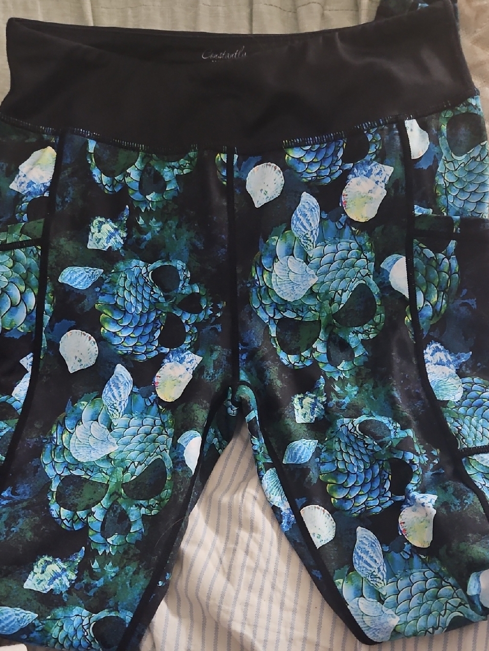 Womens  Black & Teal Skull-Print Varied Gear  Leggings ankle Length